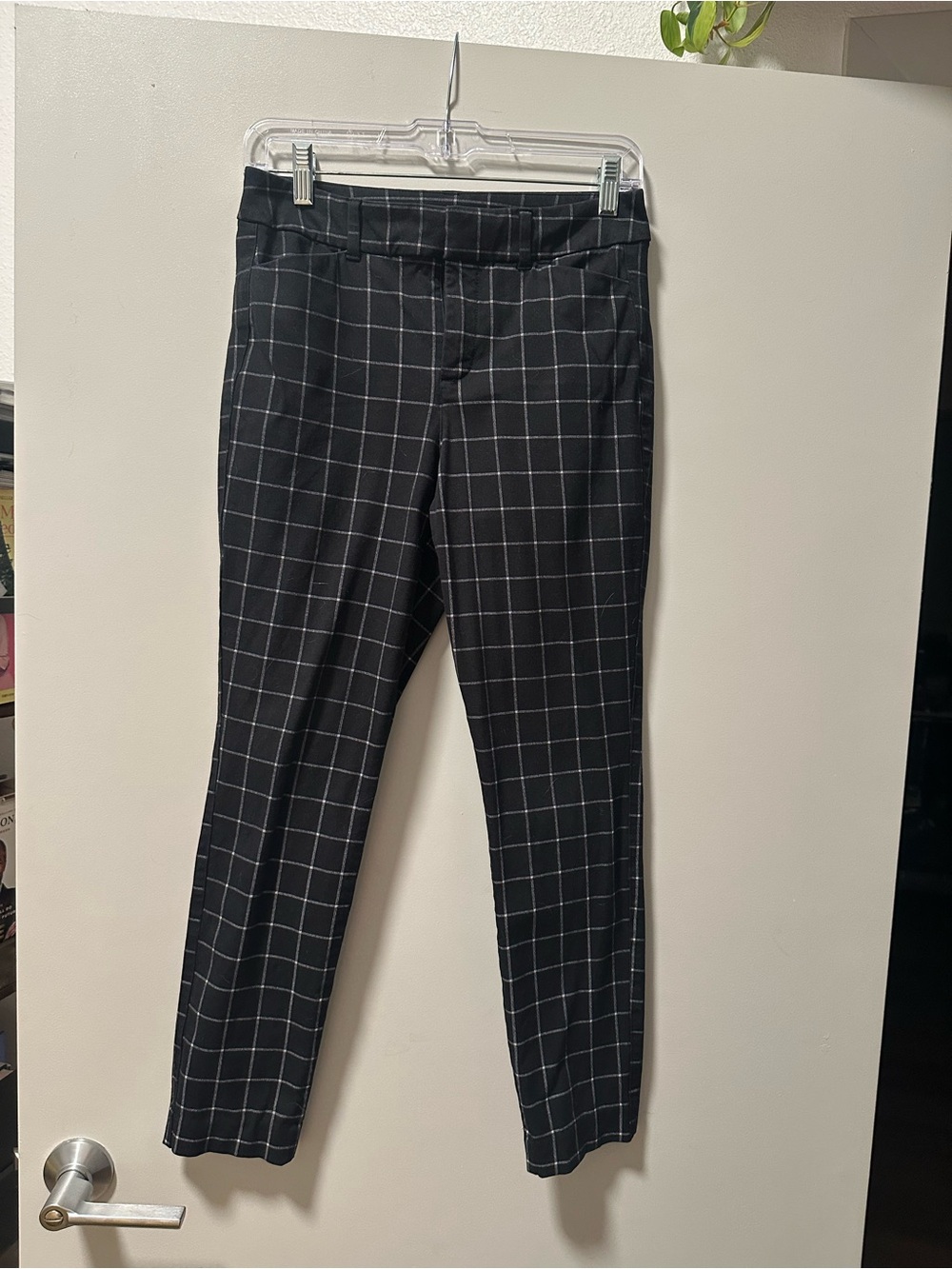 Old Navy Women’s Pixie High Rise Dress Pants - Size 2